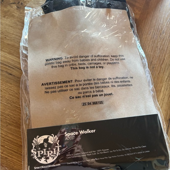 Astronaut Costume - Picture 3 of 6